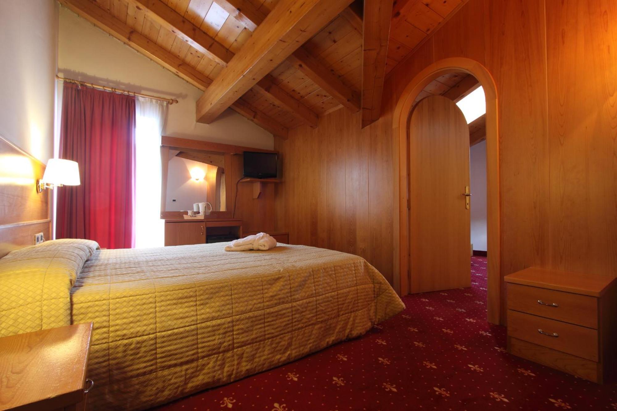 Hotel Fanes Suite & Spa Moena Ngoại thất bức ảnh